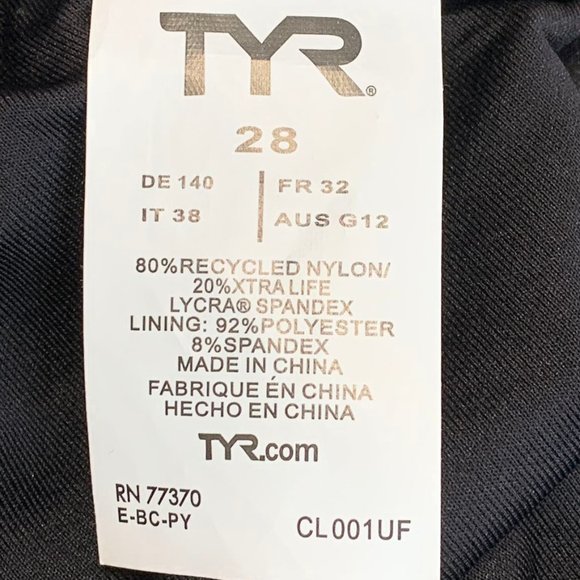 TYR Women's Tyreco Solid Diamondback Swimsuit Black Size 28 - Picture 5 of 7